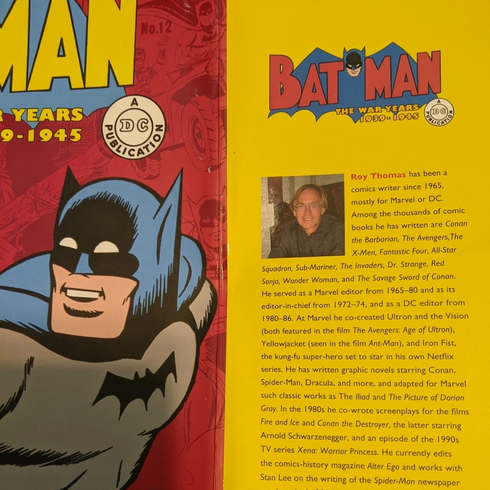 Batman Book War Years 1939-1945: Presenting Over 20 Classic Full Length DC Tales - Picture 4 of 11